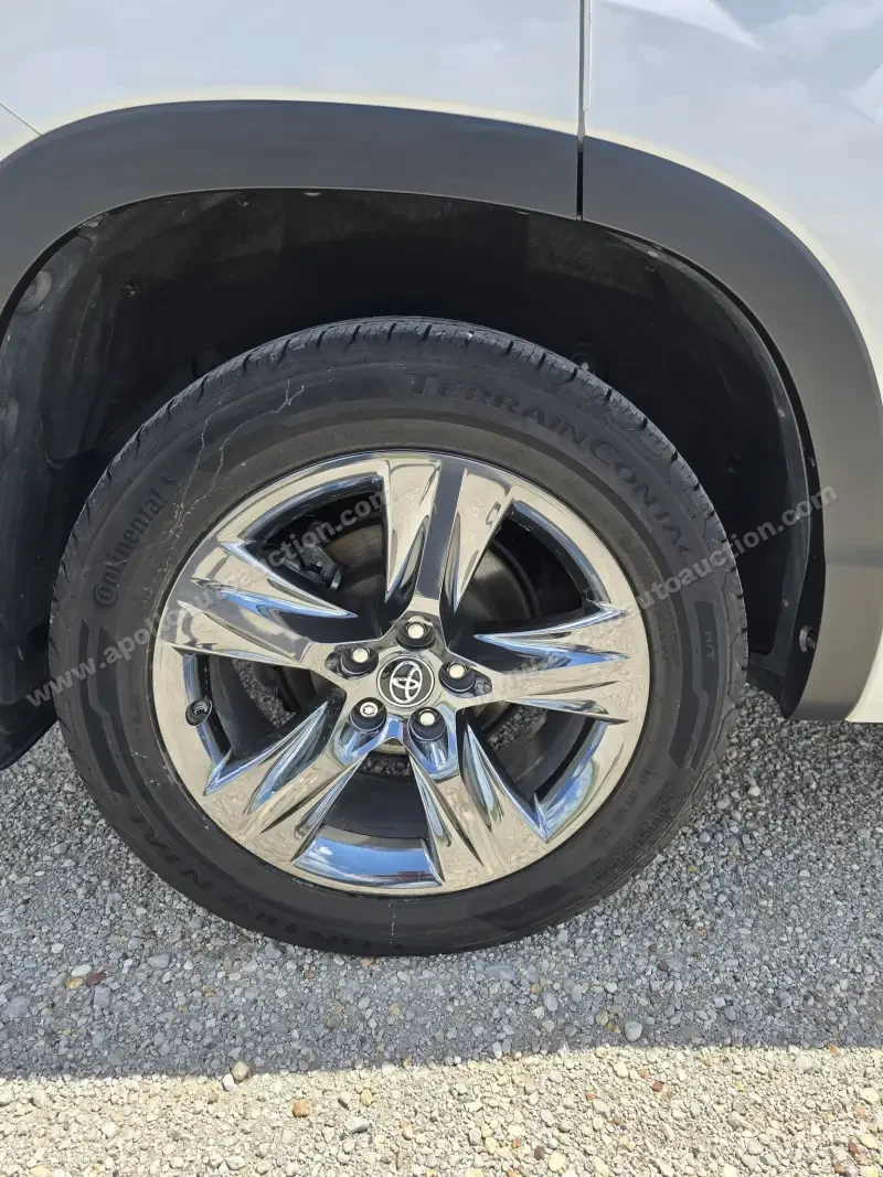2018 Toyota Highlander Limited AWD photo 30