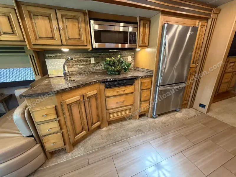 2018 Tiffin Allegro Red 33AA photo 34