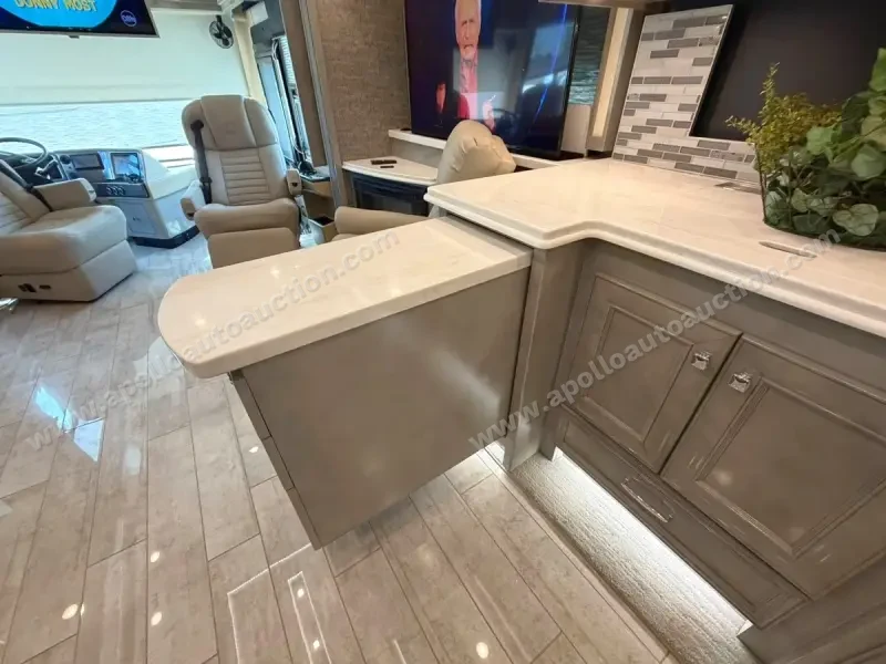 2020 Tiffin Phaeton 37BH photo 31