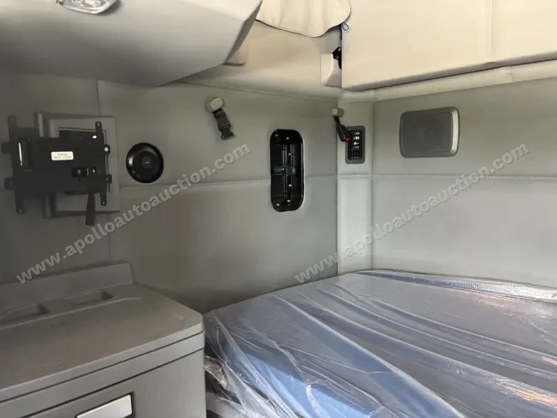 2021 Kenworth T680 photo 9