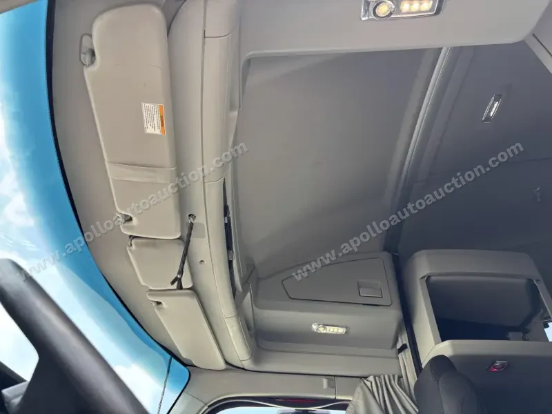 2022 Kenworth T680 Sleeper photo 14