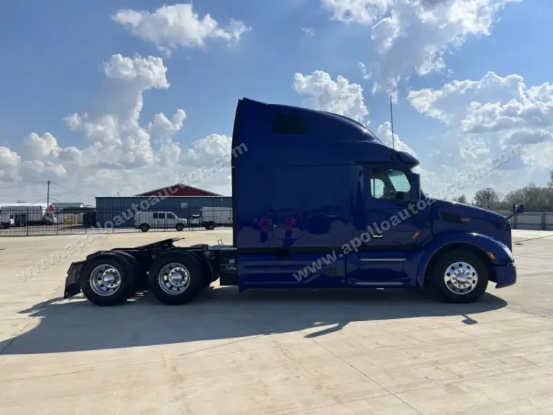 2022 Peterbilt 579 photo 5