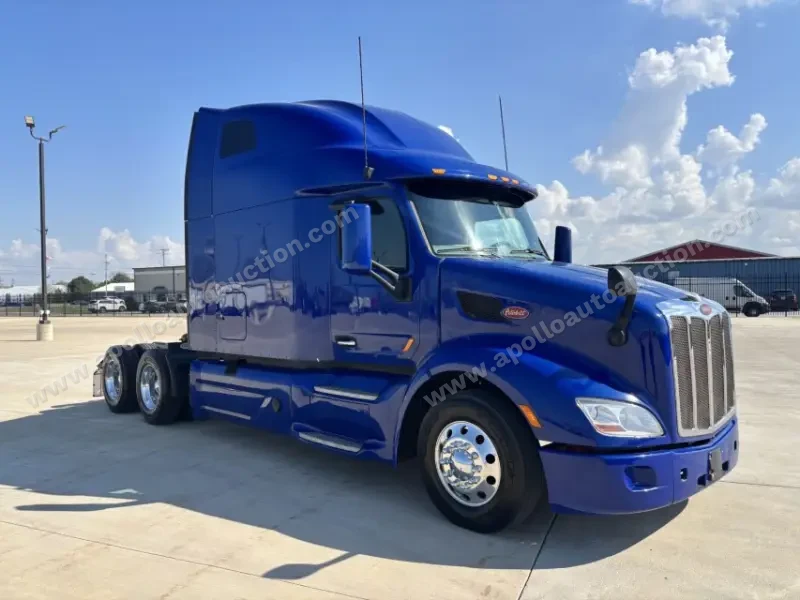 2022 Peterbilt 579 photo 6