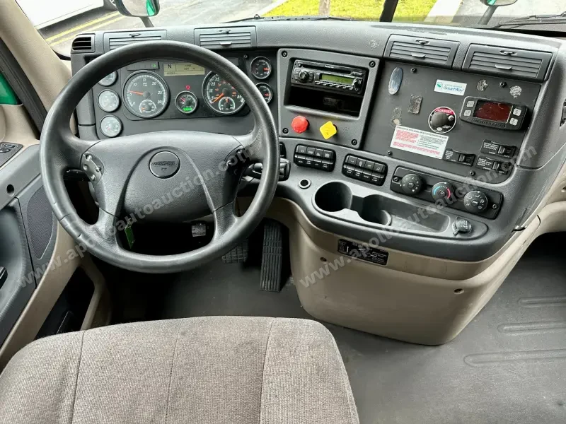 2018 Freightliner Cascadia 125 Evolution Sleeper photo 39