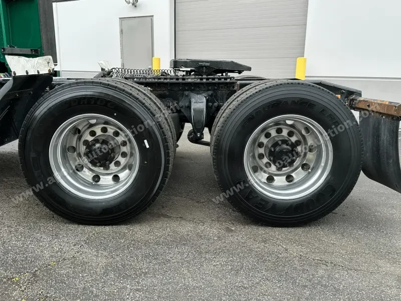 2018 Freightliner Cascadia 125 Evolution Sleeper photo 13