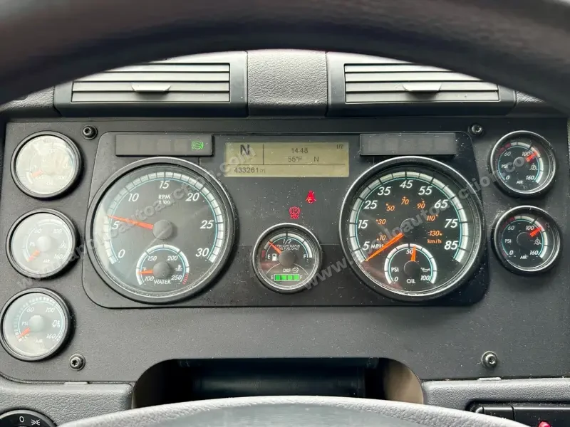 2018 Freightliner Cascadia 125 Evolution Sleeper photo 26