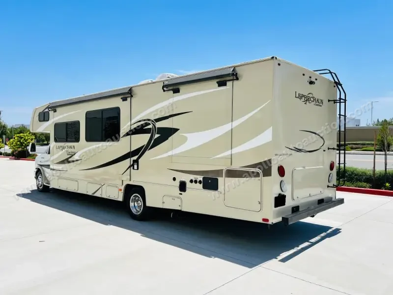 2014 Coachmen Leprechaun 319DS photo 12