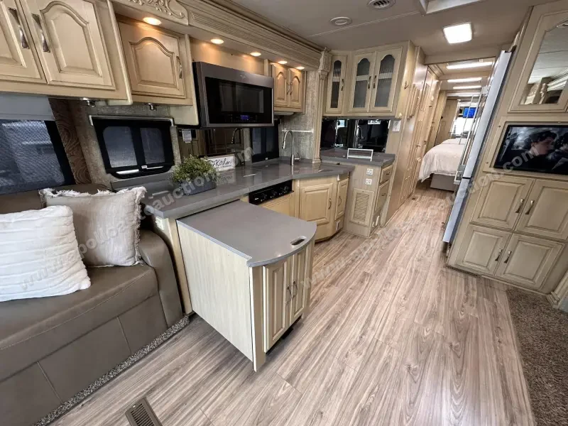 2007 Coachmen Sportscoach Legend 40 photo 34