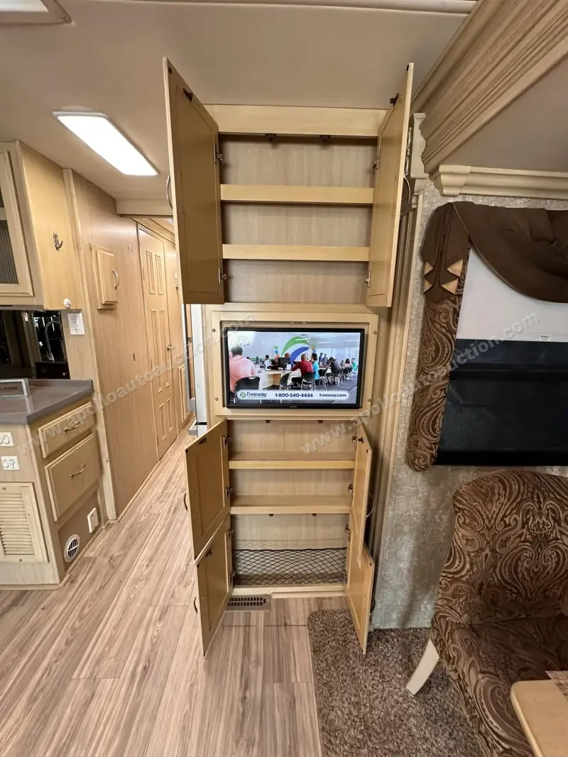 2007 Coachmen Sportscoach Legend 40 photo 39