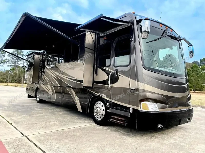 2007 Coachmen Sportscoach Legend 40 photo 1