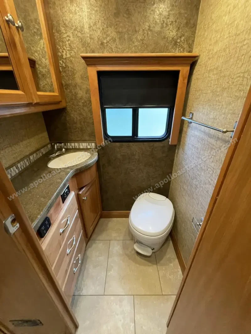 2015 Tiffin Allegro Red 36QSH photo 42
