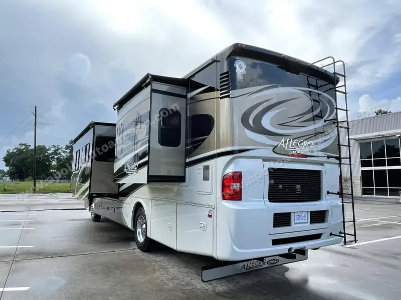 2015 Tiffin Allegro Red 36QSH photo 6