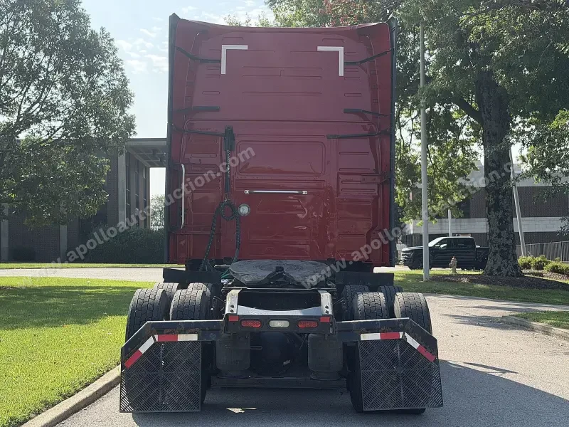 2022 Volvo VNL 760 photo 5