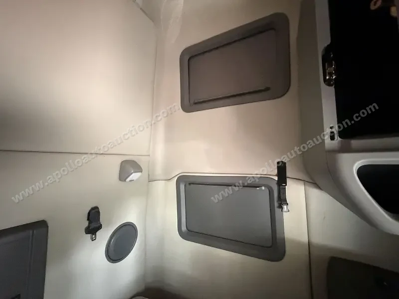 2022 Volvo VNL 760 photo 23