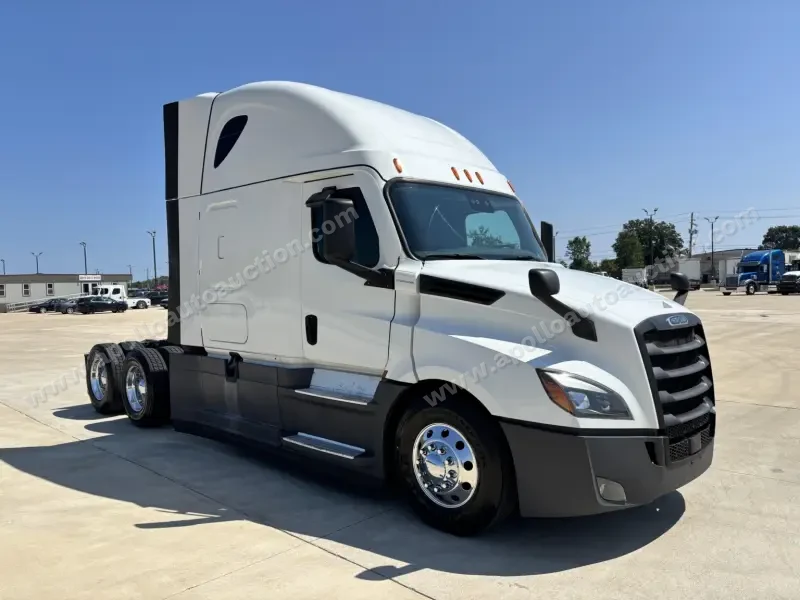 2021 Freightliner CASCADIA 126  - 455 HP photo 6