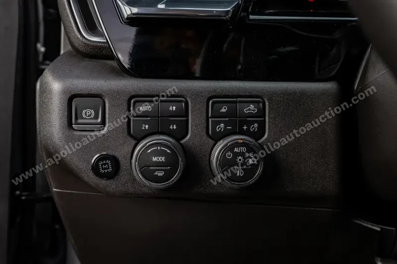 2021 Chevrolet Silverado 1500 Crew Cab RST photo 15