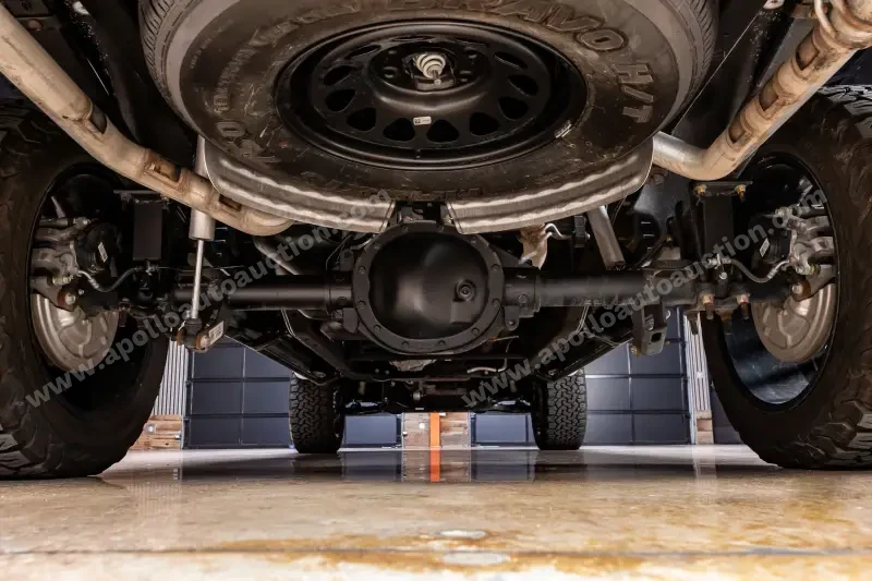 2021 Chevrolet Silverado 1500 Crew Cab RST photo 2