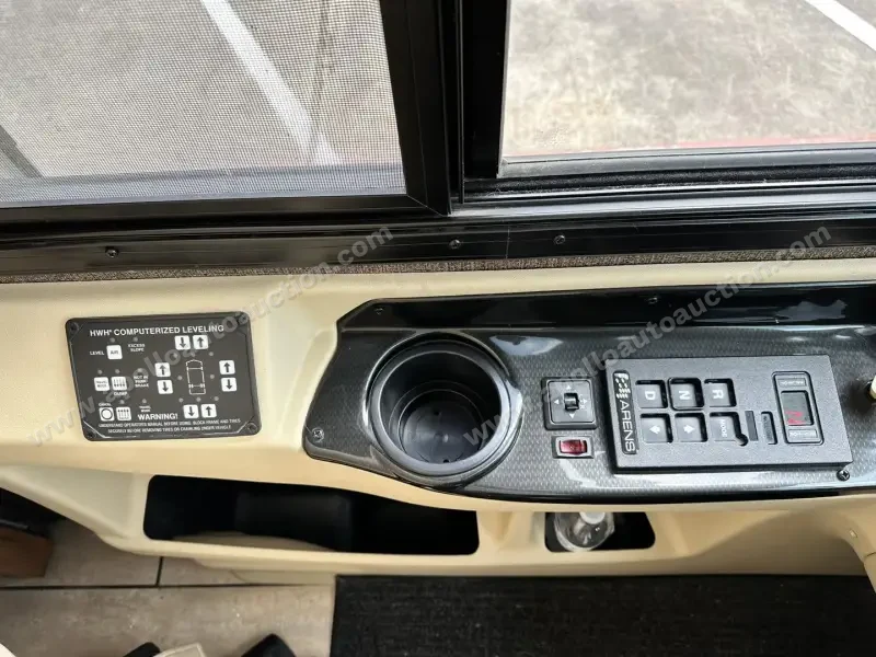 2017 Tiffin Allegro Breeze 32BR photo 53