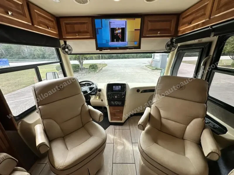 2017 Tiffin Allegro Breeze 32BR photo 35