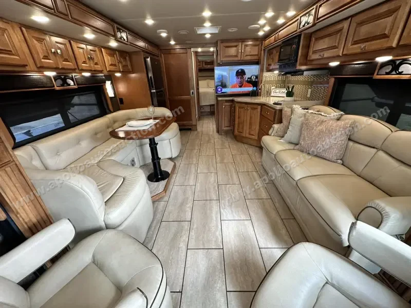 2017 Tiffin Allegro Breeze 32BR photo 54