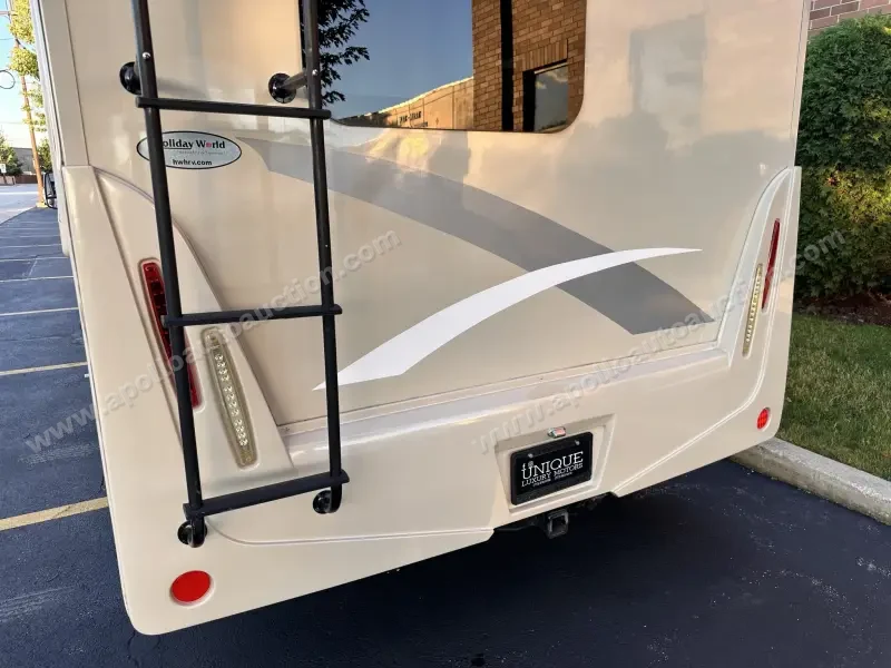 2018 Thor Motor Coach Compass 23TB photo 30