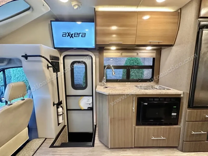 2018 Thor Motor Coach Compass 23TB photo 102