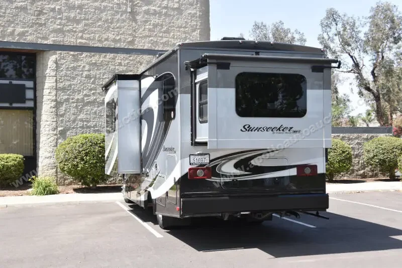 2017 Forest River Sunseeker 2400R photo 38