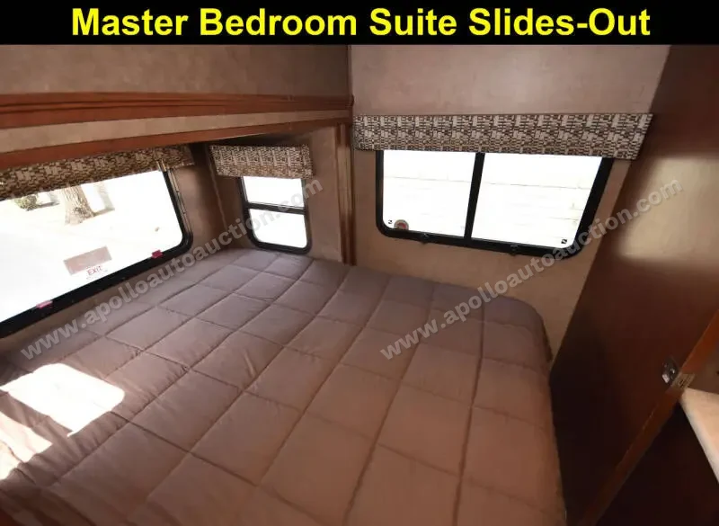 2017 Forest River Sunseeker 2400R photo 17