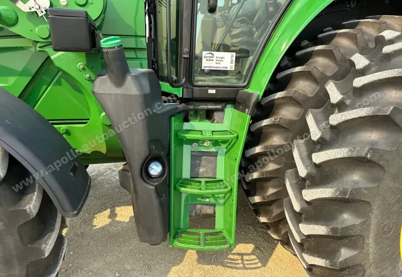 2020 John Deere 6155M photo 9