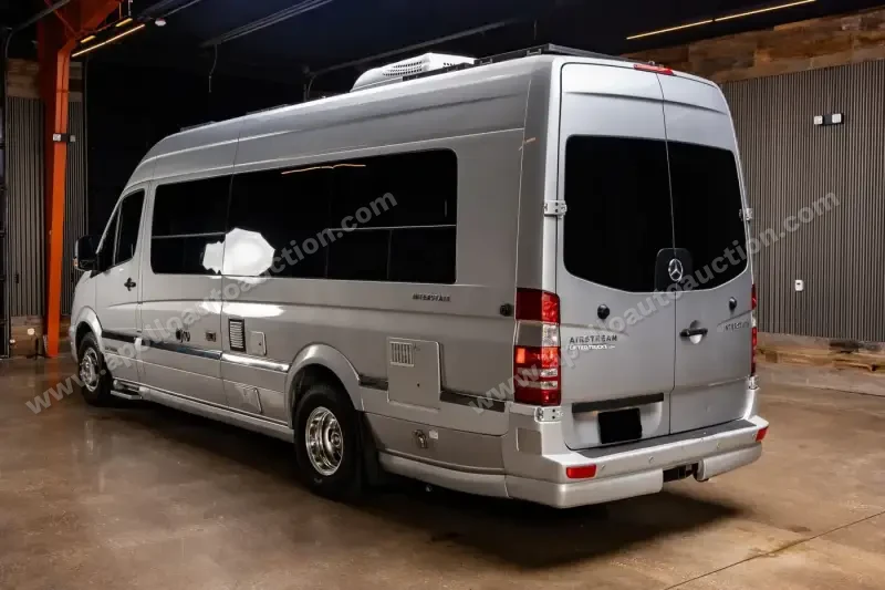 2015 Mercedes-Benz Sprinter 3500 Cargo Airstream Interstate photo 4