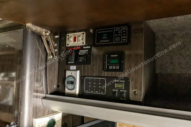 2015 Mercedes-Benz Sprinter 3500 Cargo Airstream Interstate photo 41