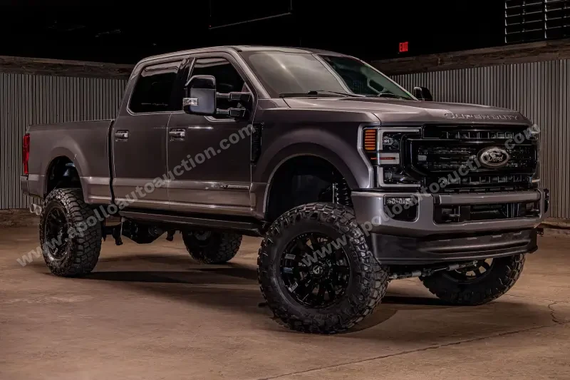 2020 Ford F-250 Super Duty Lariat photo 2