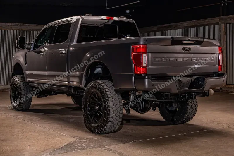 2020 Ford F-250 Super Duty Lariat photo 6