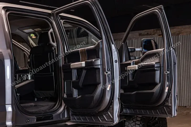 2020 Ford F-250 Super Duty Lariat photo 32