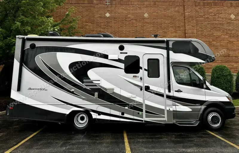 2016 Forest River Sunseeker  2400WS photo 9