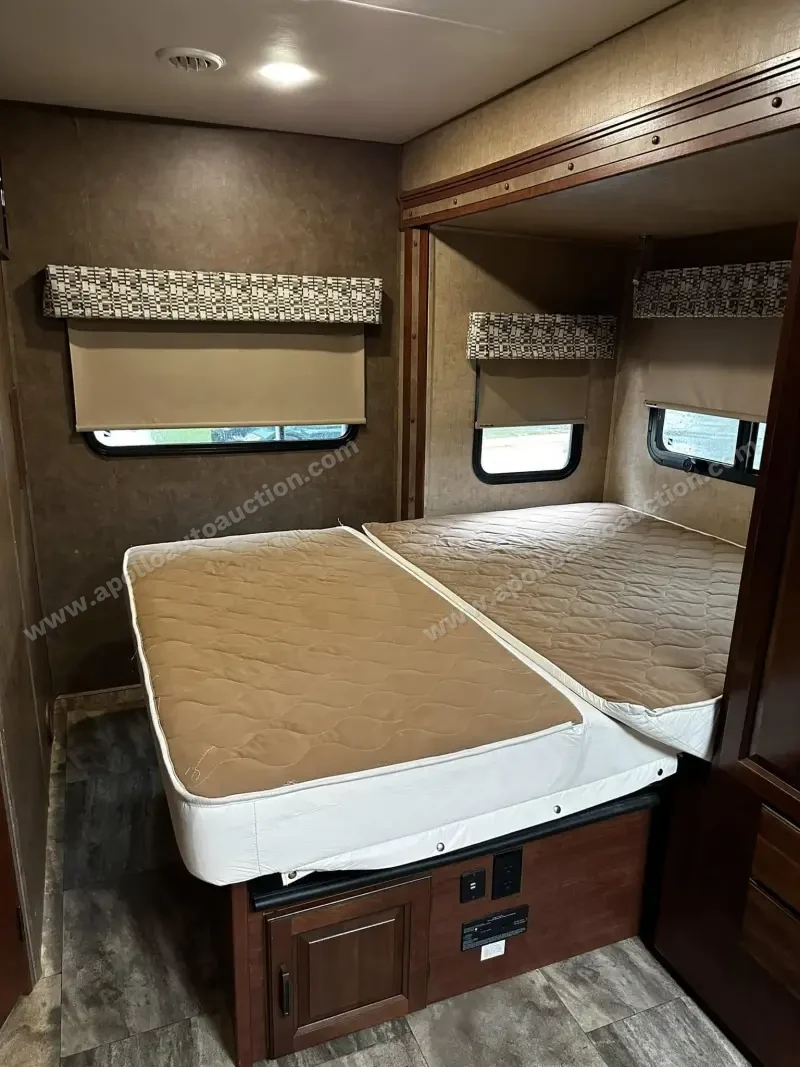 2016 Forest River Sunseeker  2400WS photo 41