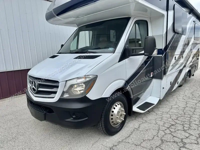 2017 Forest River Sunseeker 2400WS photo 9