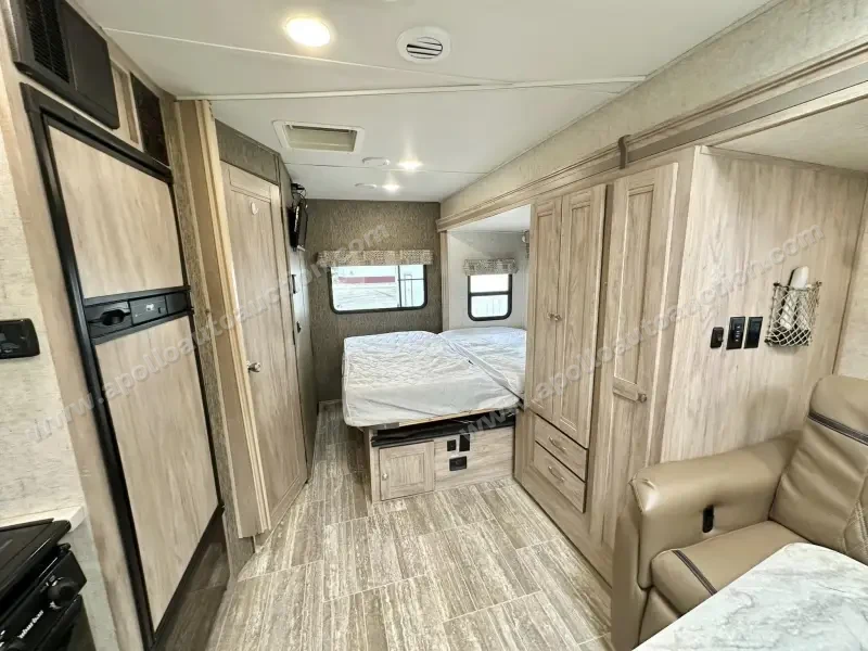 2017 Forest River Sunseeker 2400WS photo 75