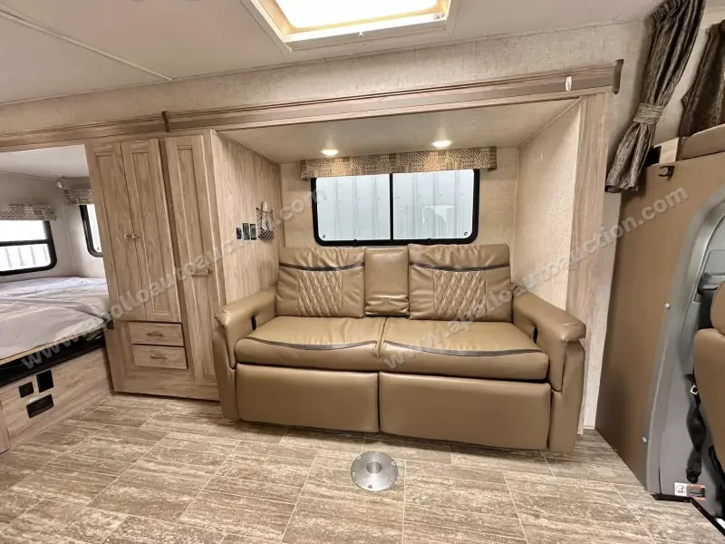 2017 Forest River Sunseeker 2400WS photo 54