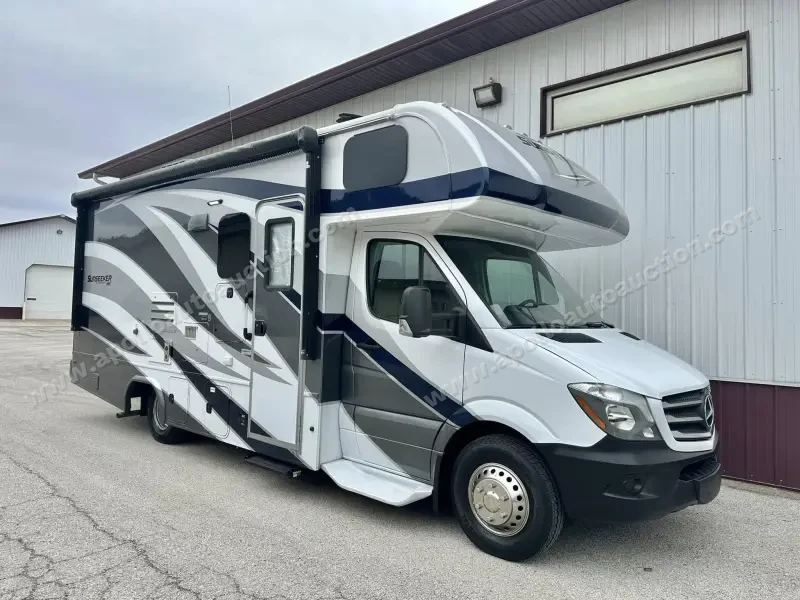 2017 Forest River Sunseeker 2400WS photo 25
