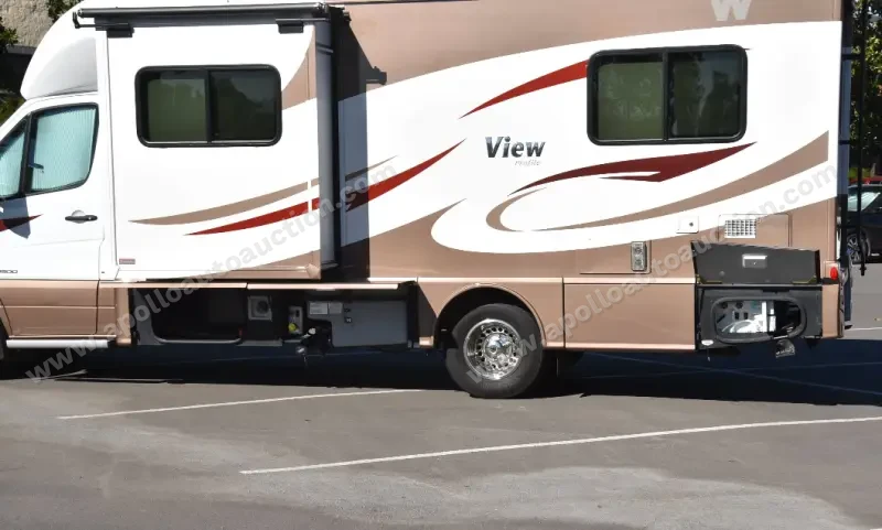 2014 Winnebago View 24V Class C photo 6