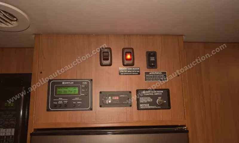 2014 Winnebago View 24V Class C photo 13