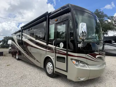 2014 Tiffin Phaeton 40QBH