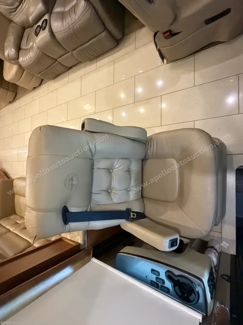 2014 Tiffin Phaeton 40QBH photo 76