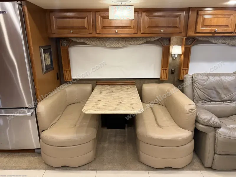 2014 Tiffin Phaeton 40QBH photo 46