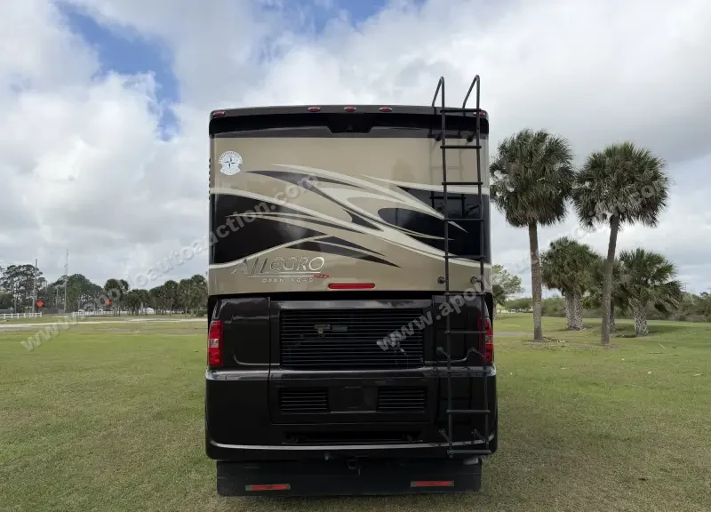 2013 Tiffin Allegro Red   36QSA photo 7