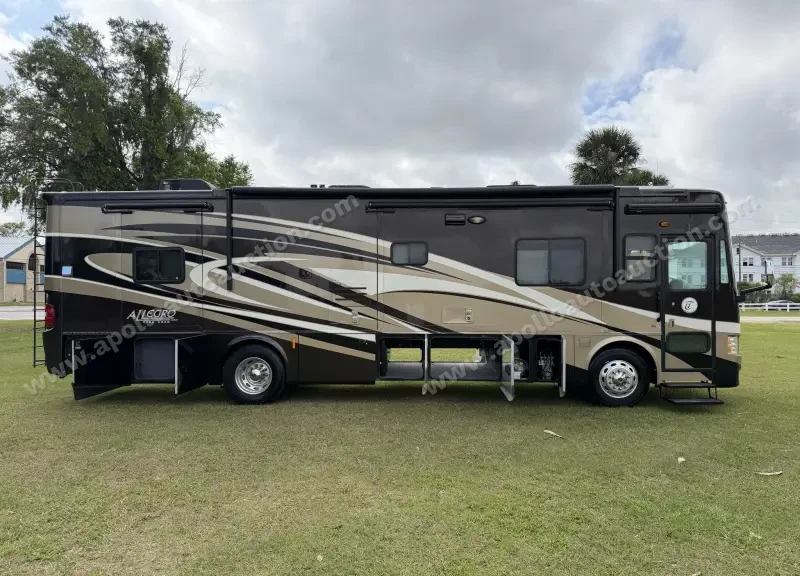 2013 Tiffin Allegro Red   36QSA photo 13