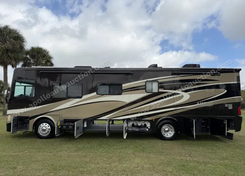 2013 Tiffin Allegro Red   36QSA photo 18