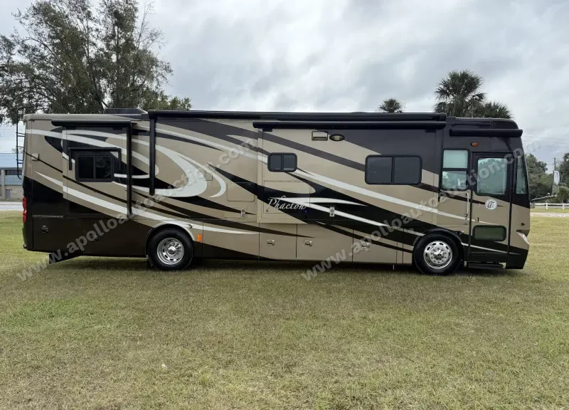 2011 Tiffin Phaeton 36 QSH photo 28