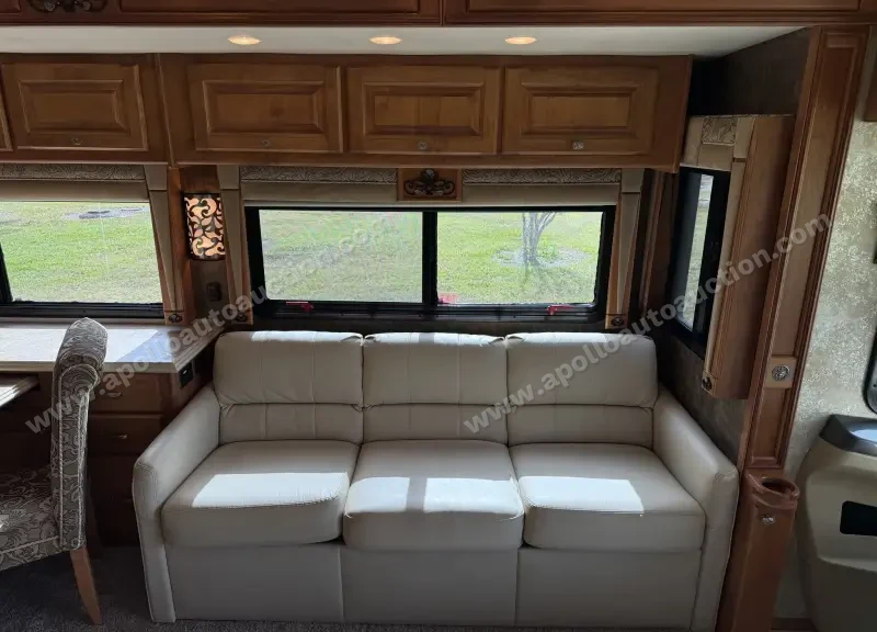 2011 Tiffin Phaeton 36 QSH photo 35